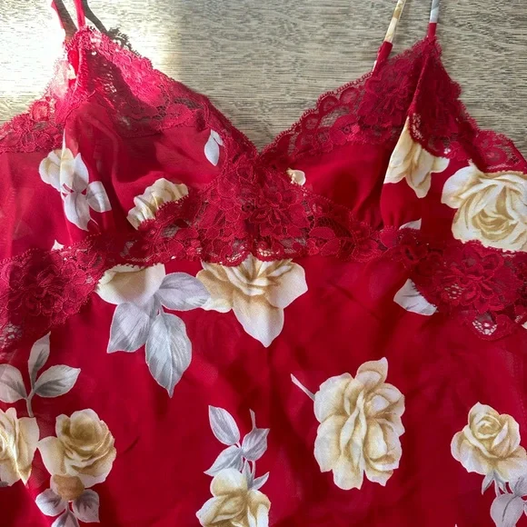 Victoria’s Secret Floral Lace Red négligée Slip lingerie Chemise Medium - Picture 7 of 16